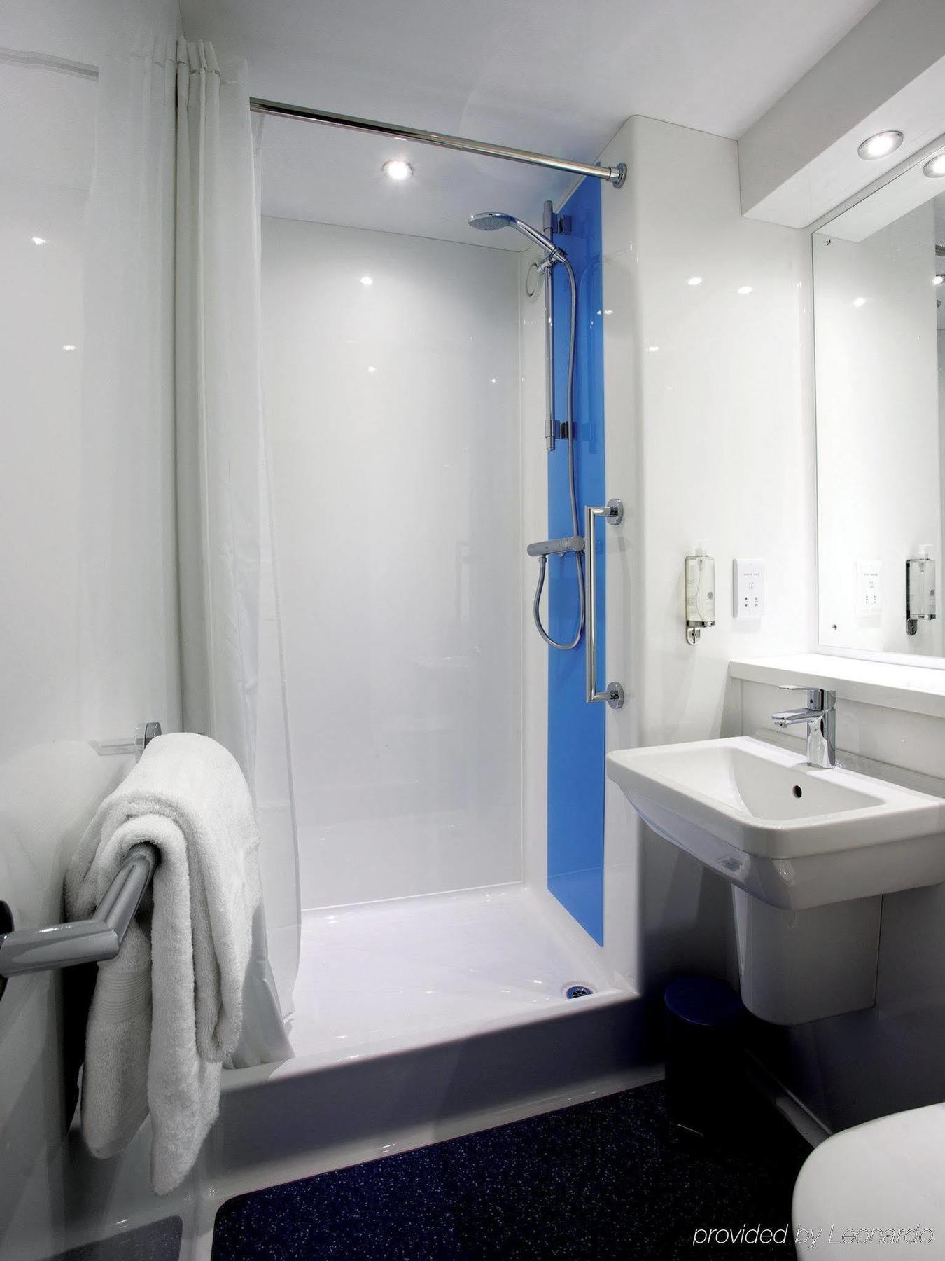 Travelodge Exeter M5 Exterior photo